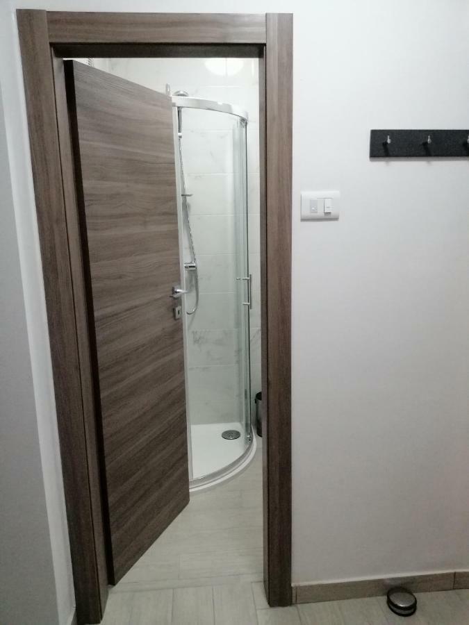 Studio Apartment Mila Pula Buitenkant foto