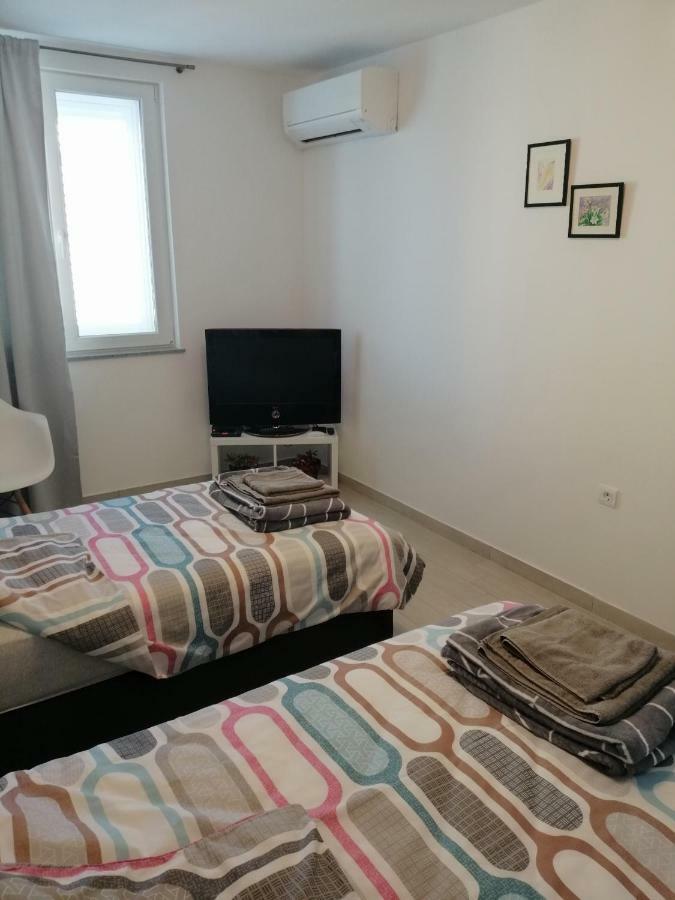Studio Apartment Mila Pula Buitenkant foto