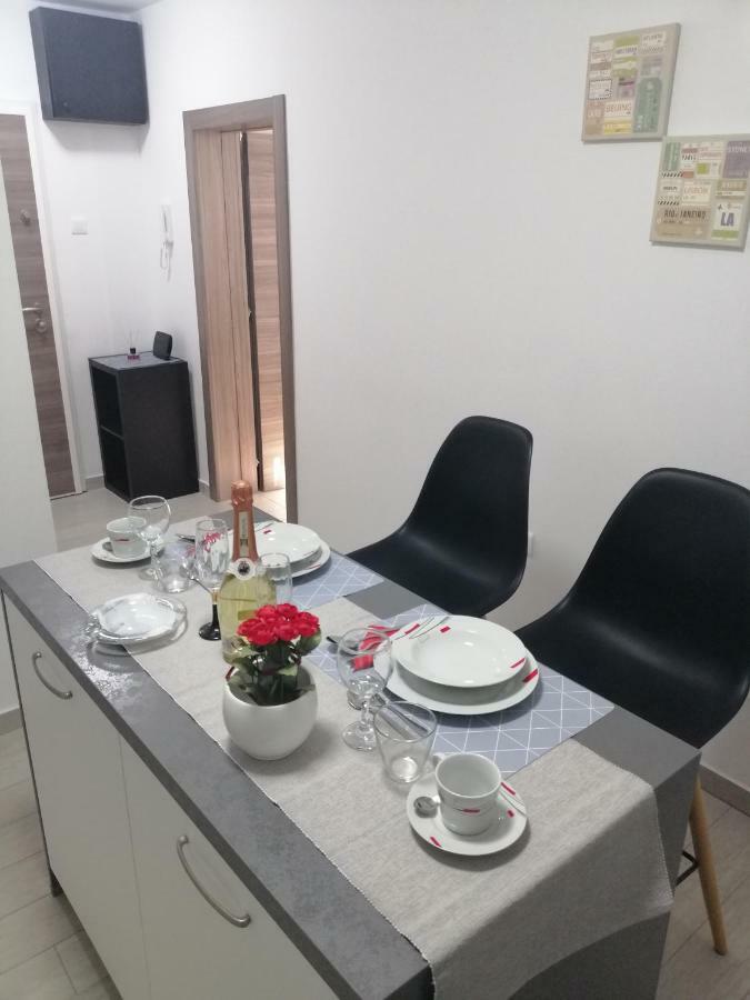 Studio Apartment Mila Pula Buitenkant foto